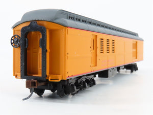 HO Scale IHC #49695 UP Union Pacific Heavyweight RPO Passenger Car #2247