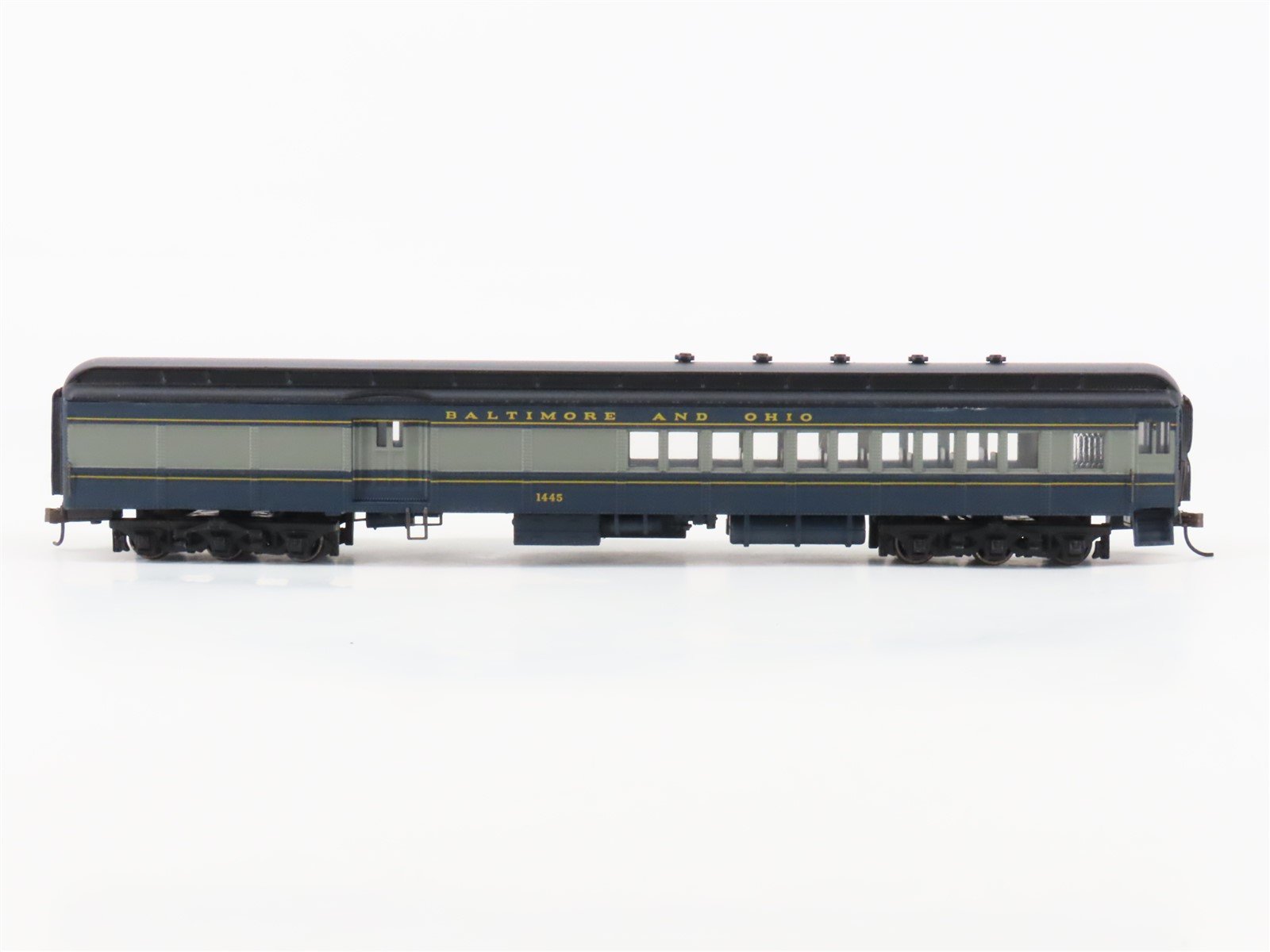 HO Scale Bachmann Spectrum B&O Baltimore & Ohio Combine Passenger Car #1445