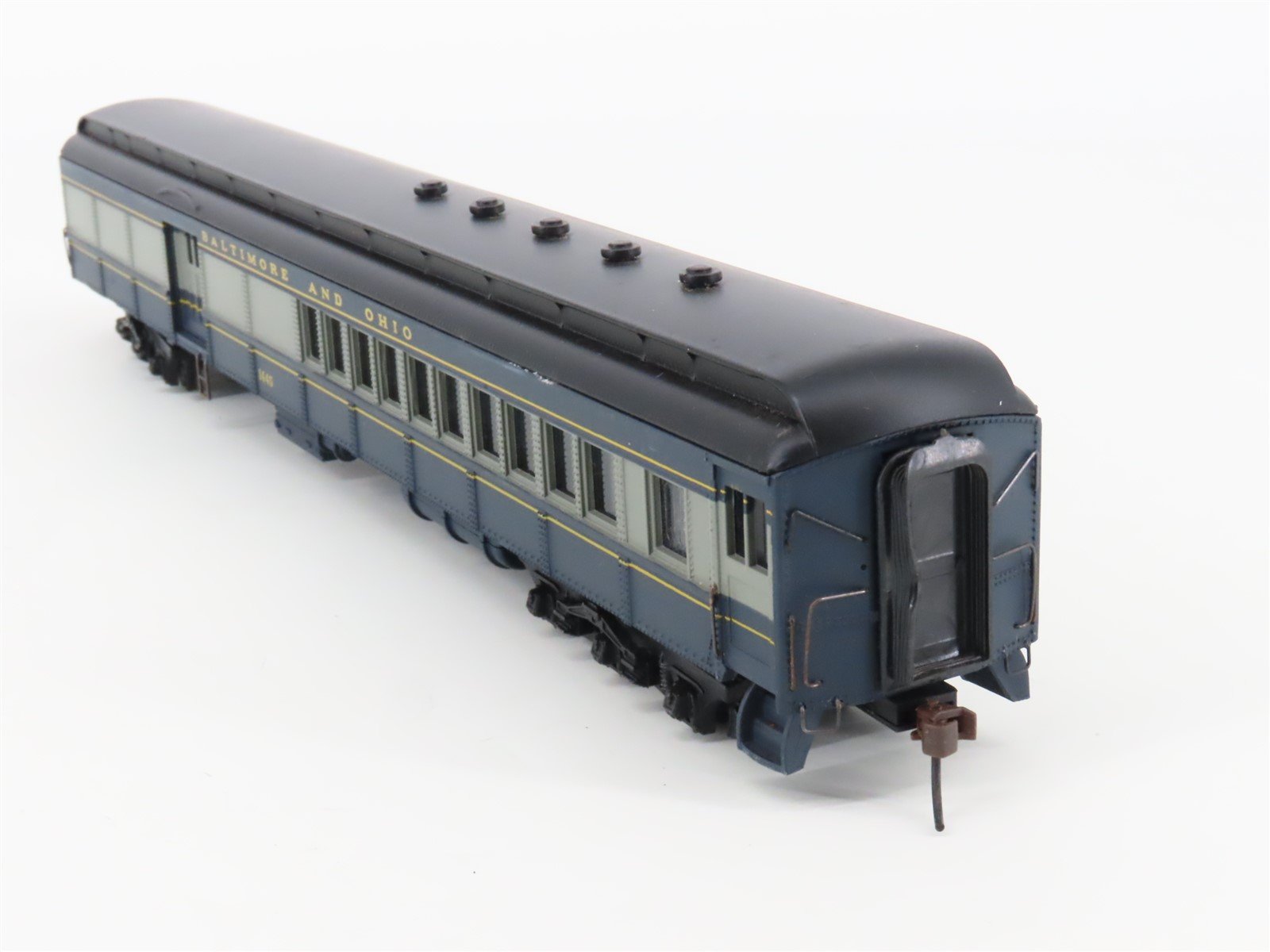 HO Scale Bachmann Spectrum B&O Baltimore & Ohio Combine Passenger Car #1445