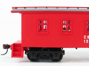HO Scale Walthers 932-27564 CB&Q Burlington Route 30' 4-Window Caboose 2-Pack
