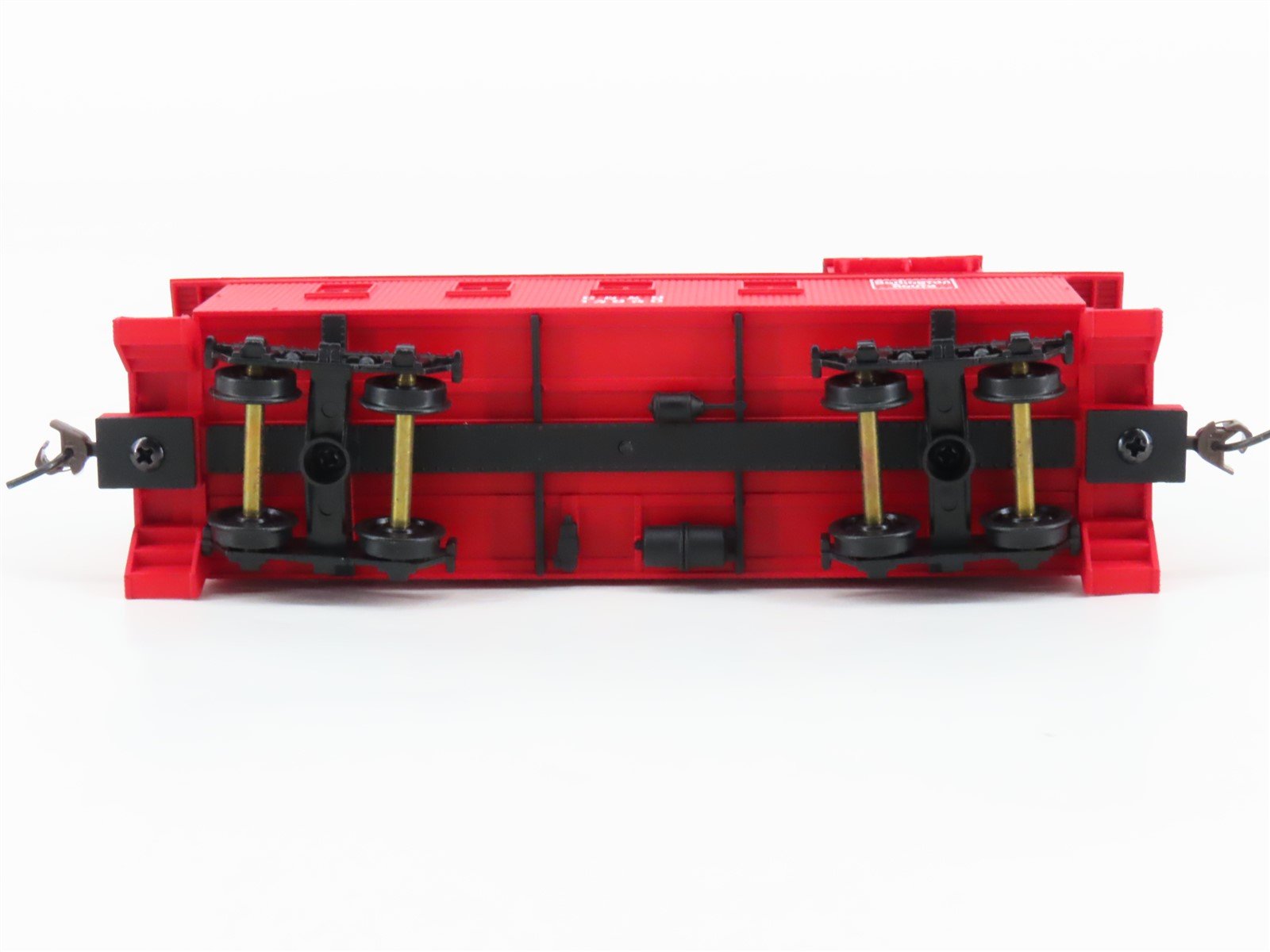 HO Scale Walthers 932-27564 CB&Q Burlington Route 30' 4-Window Caboose 2-Pack