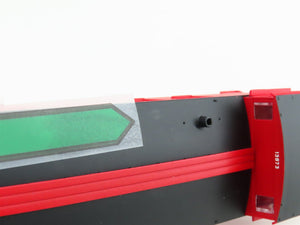 HO Scale Walthers 932-27564 CB&Q Burlington Route 30' 4-Window Caboose 2-Pack
