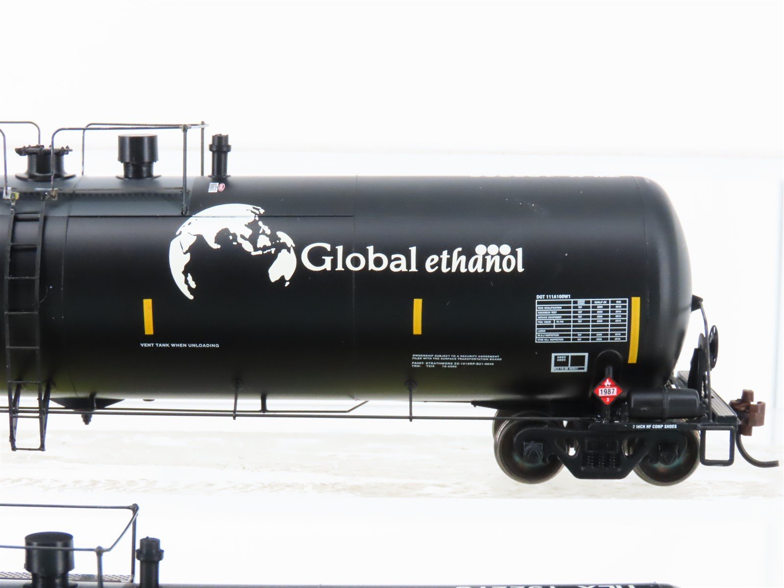 HO Scale Athearn 97623 TILX GLobal Ethanol 30K Gallon Tank Car 3-Pack