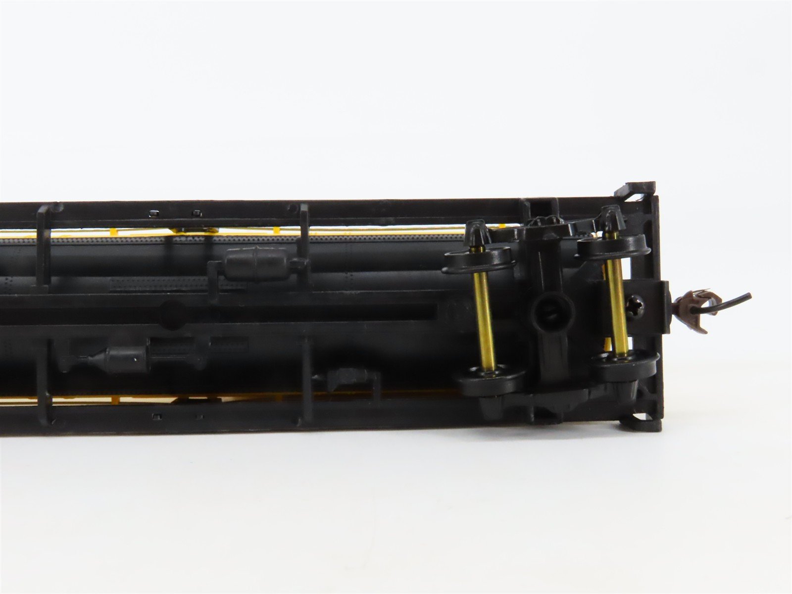 HO Scale Walthers 931-767 GPSX Georgia Pacific Firefighting Tankcar #46980