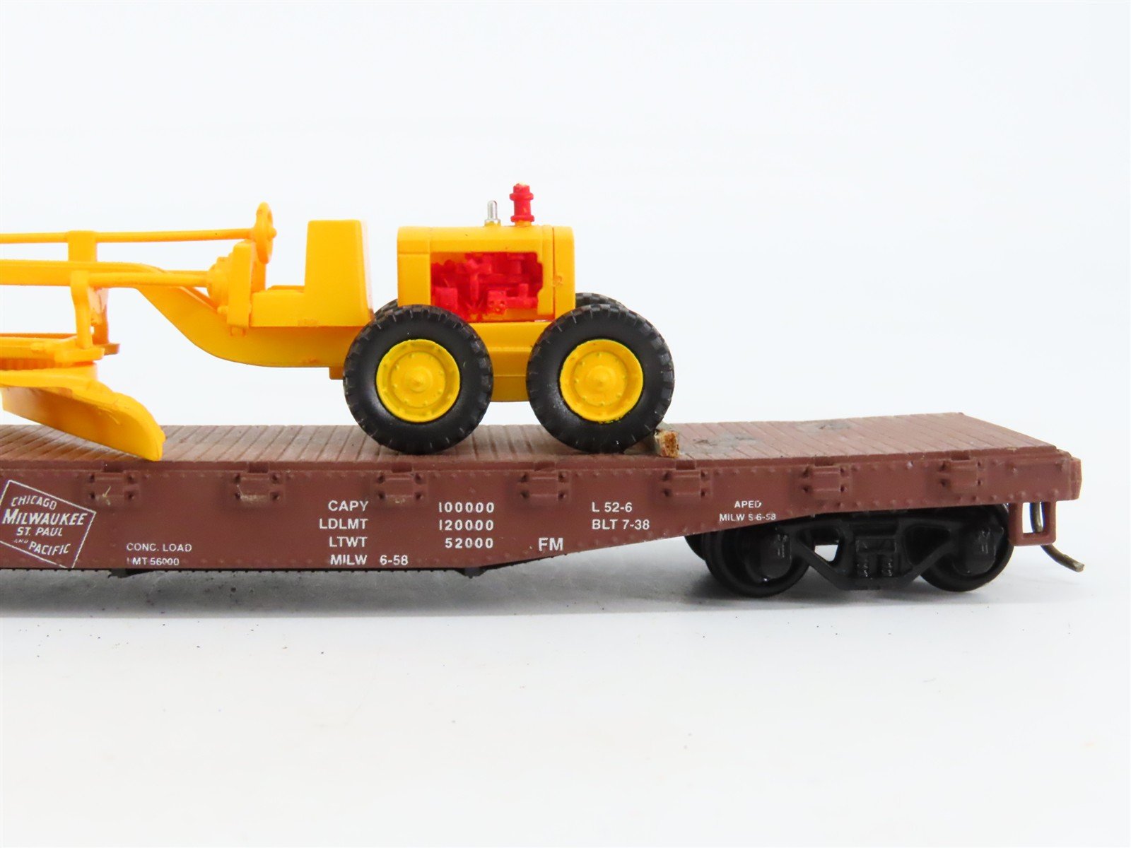 HO Scale Athearn 1407 MILW Milwaukee Road Flatcar #65639 w/Custom Grader Load