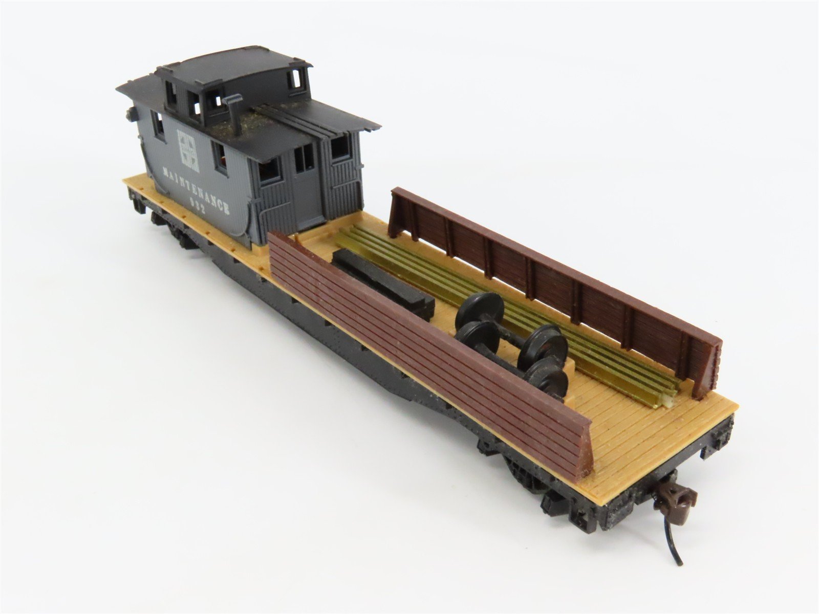 HO Scale Mantua ATSF Santa Fe Maintenance Caboose #932