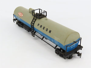 HO Scale Athearn UTLX DuPont Freon Tankcar #85780
