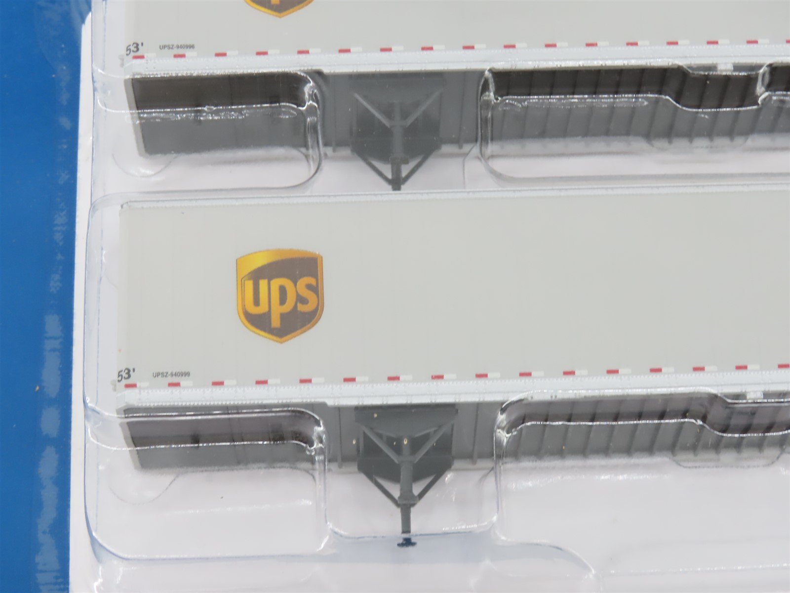 HO Scale Walthers SceneMaster 949-2460 UPS 53' Stoughton Trailer 2-Pack Sealed