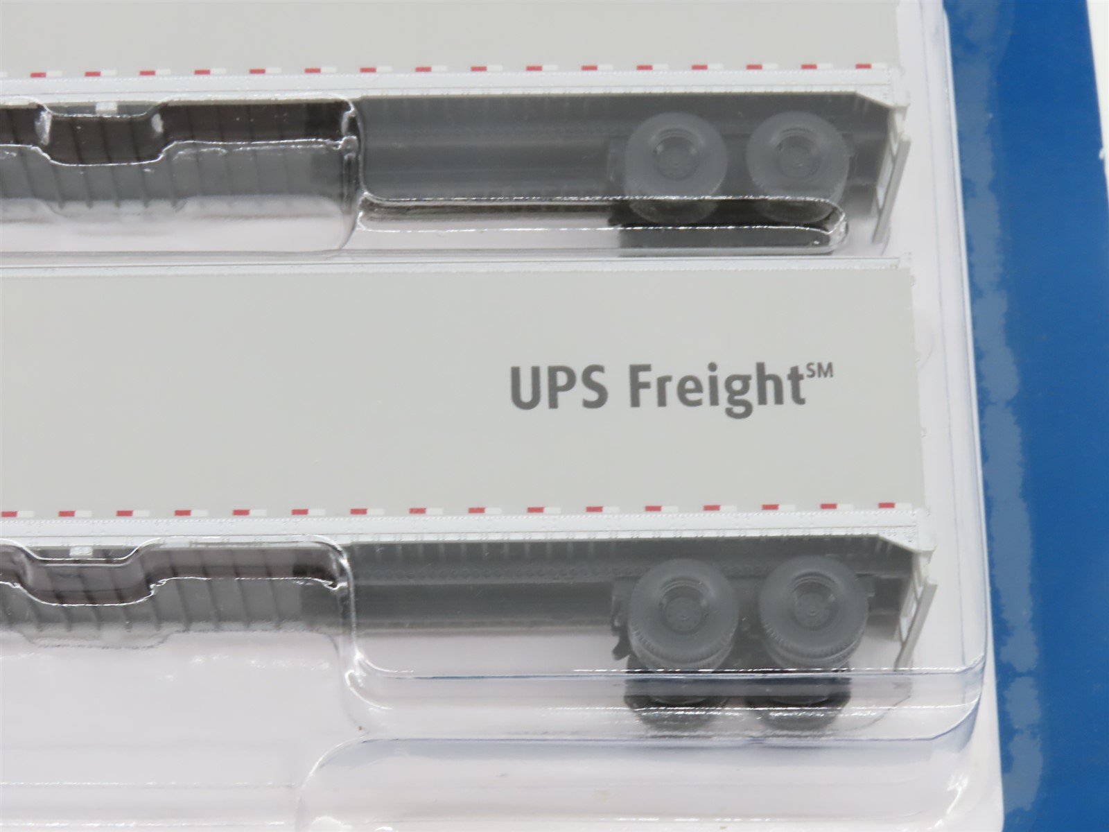 HO Scale Walthers SceneMaster 949-2460 UPS 53' Stoughton Trailer 2-Pack Sealed