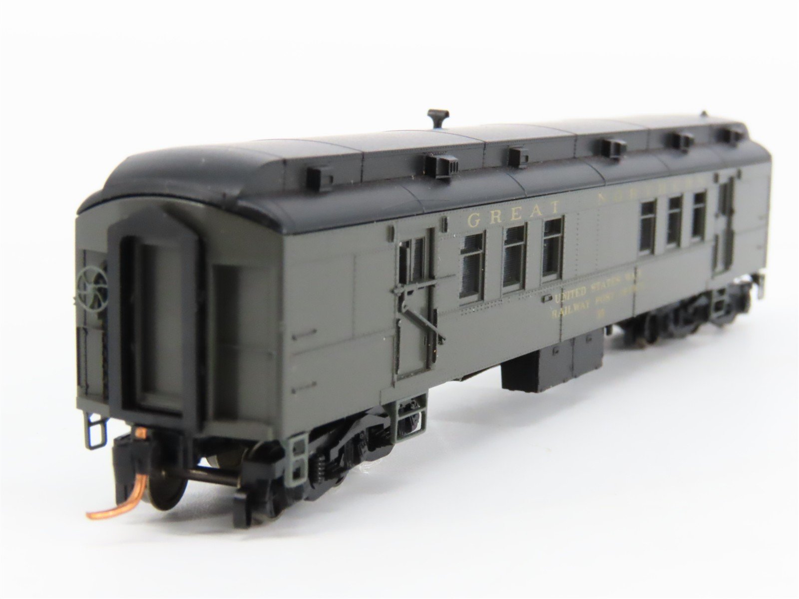 N Micro-Trains MTL 14000010 GN Great Northern RPO Passenger Car #35 - Upgraded