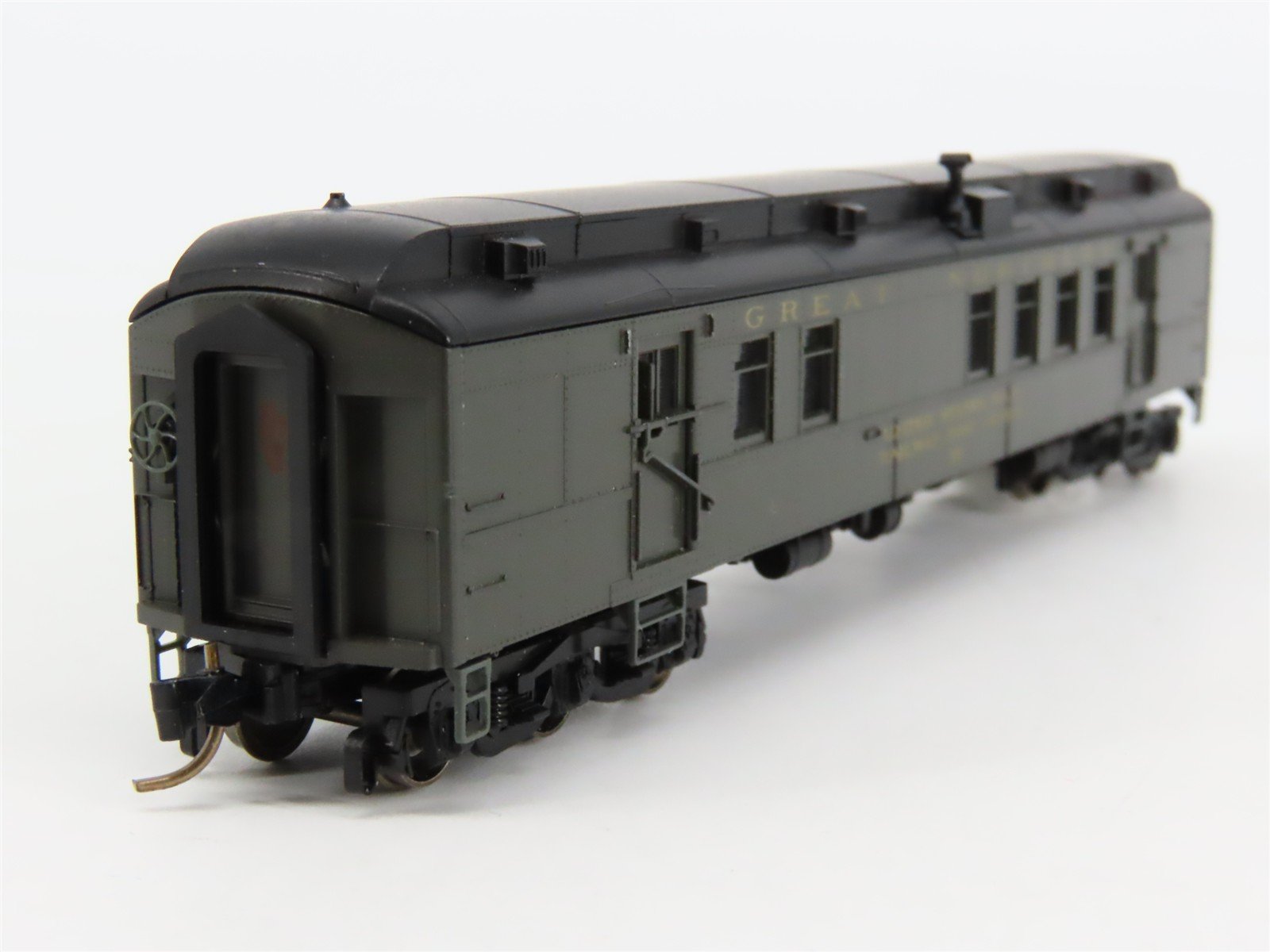 N Micro-Trains MTL 14000010 GN Great Northern RPO Passenger Car #35 - Upgraded