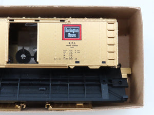 HO Scale Roundhouse Kit 5506 CB&Q Burlington Route (Gold) 40' Box Car #60682