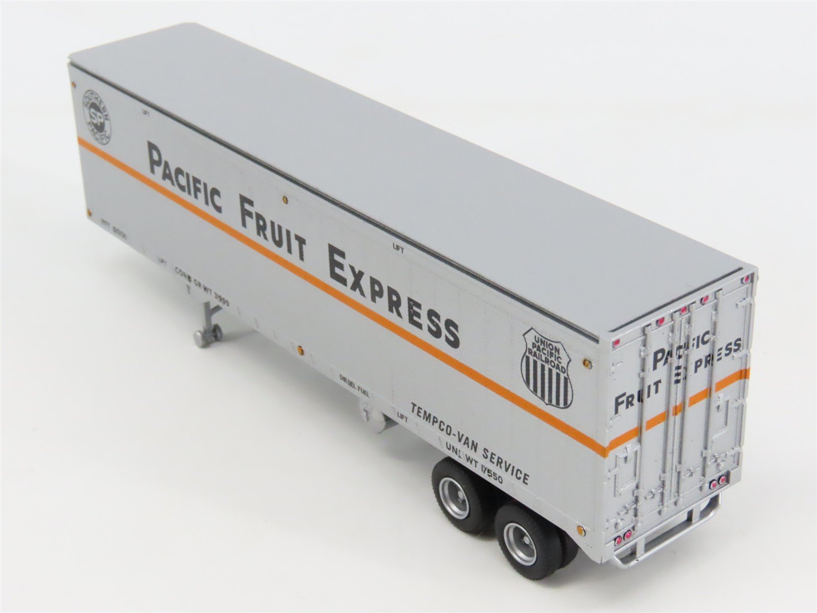 HO Scale Athearn 70488 SP UP PFE Pacific Fruit Express 40' Trailers (2-Pack)