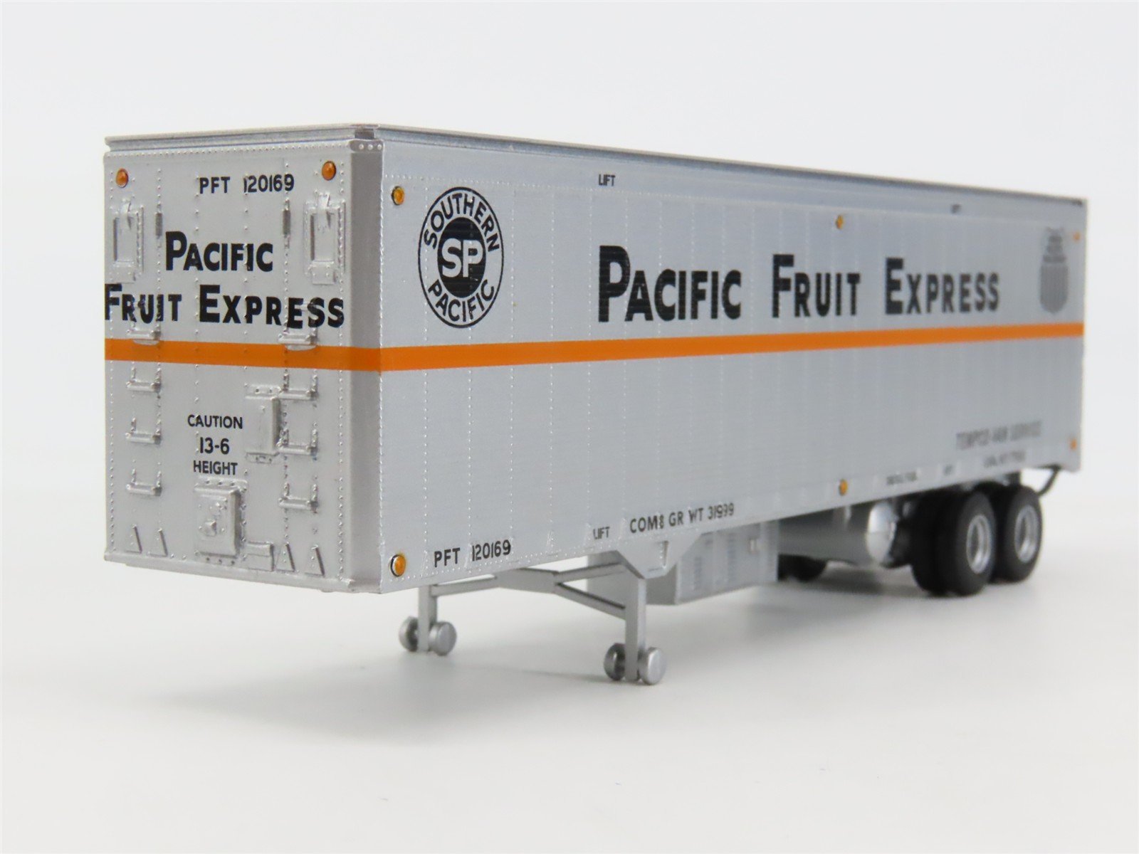 HO Scale Athearn 70488 SP UP PFE Pacific Fruit Express 40' Trailers (2-Pack)