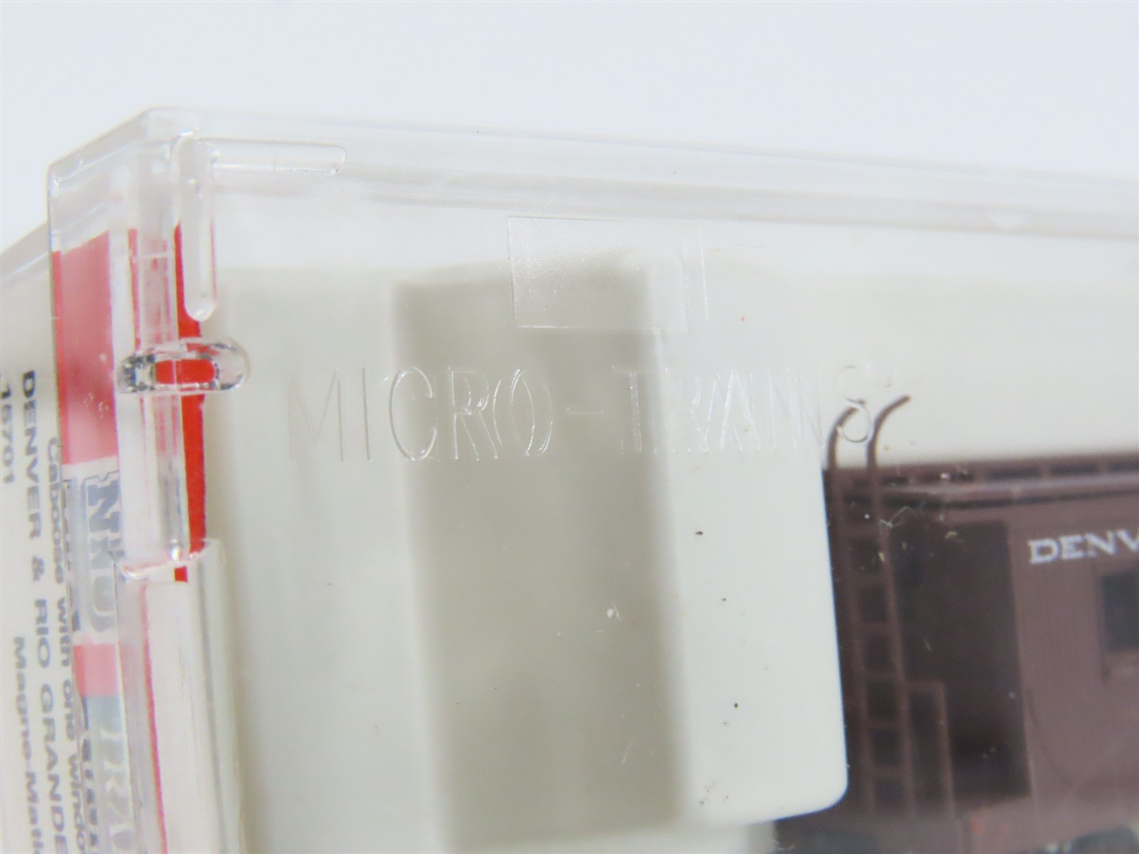 Nn3 Micro-Trains MTL 150701 D&RGW Denver & Rio Grande Western Caboose #0588