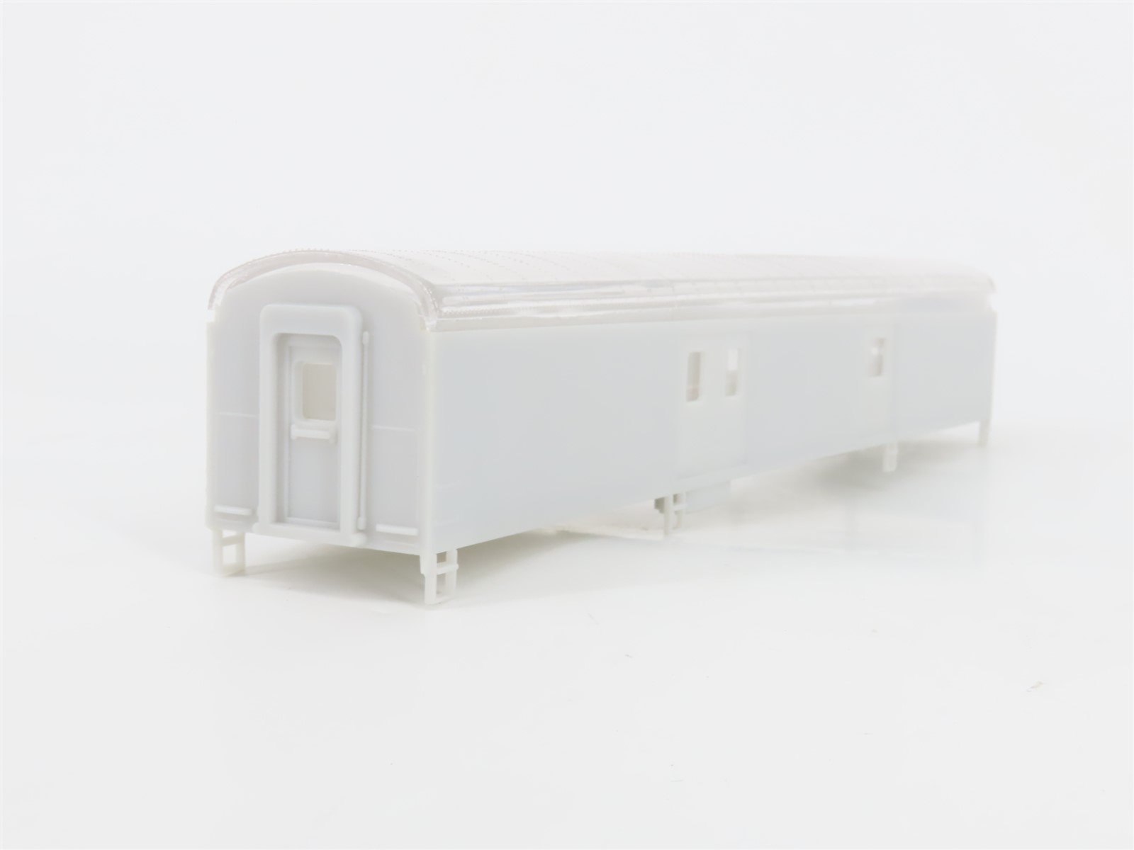 HO Scale Con-Cor Kit 0001-001020 Undecorated 72' Full Baggage Passenger Car