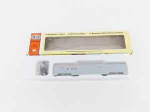 HO Scale Con-Cor Kit 0001-000920 Undecorated 72' RPO Passenger Car