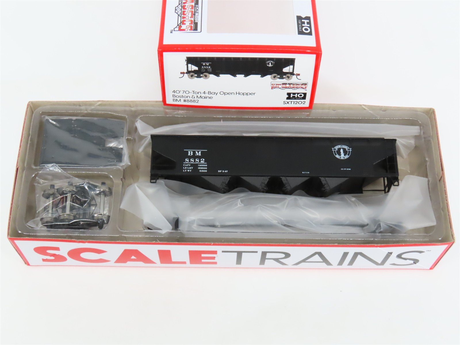 HO Scaletrains.com SXT1202 B&M Boston & Maine 40' 70-Ton Open Hopper #8882 Kit