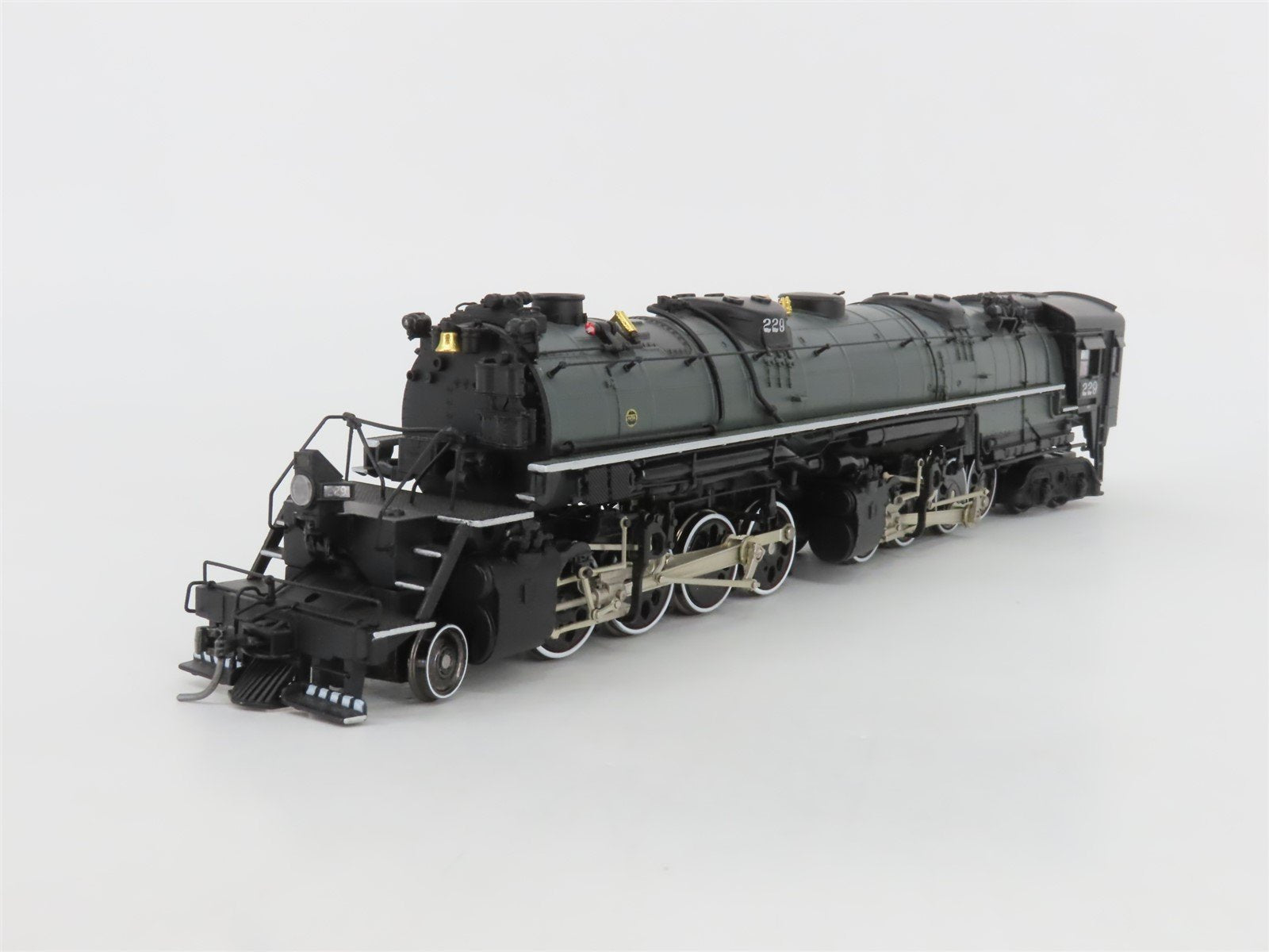 HO Scale MTH DM&IR Missabe Road 2-8-8-4 Yellowstone Steam #229 w/ DCC & Sound