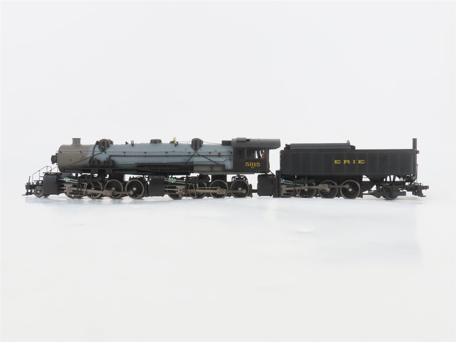 HO Scale MTH ERIE Railroad 2-8-8-8-2 Triplex Steam #5015 w/ DCC & Sound
