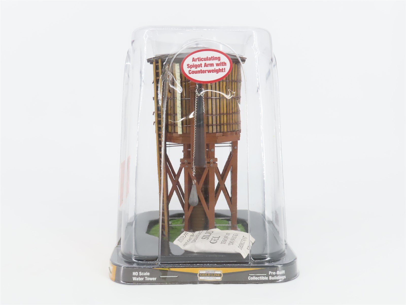 HO 1/87 Scale Menards Gold Line 279-5878 Water Tower