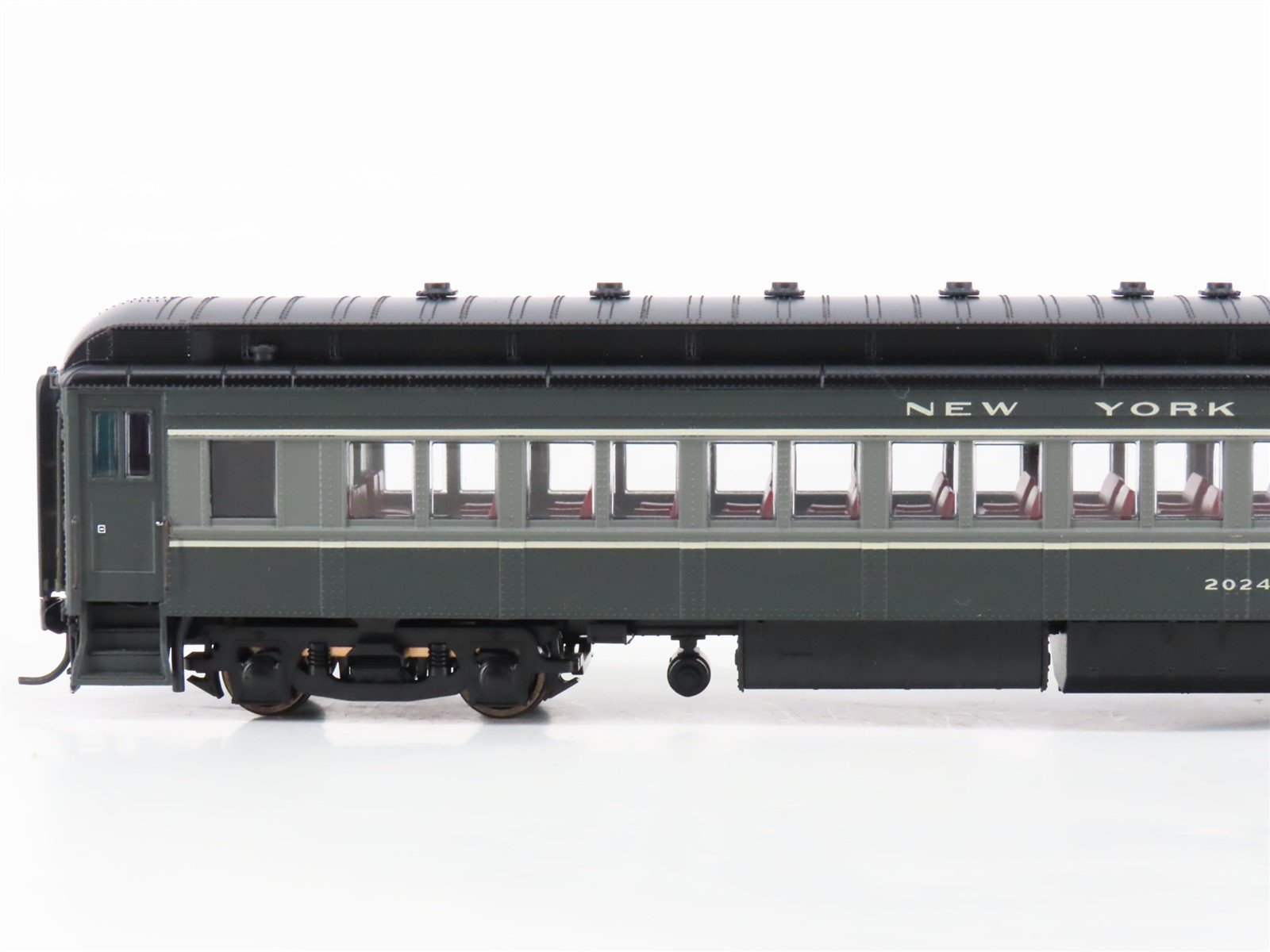 HO Broadway Limited BLI 6440 NYC New York Central 80' Coach Passenger 2-Pack