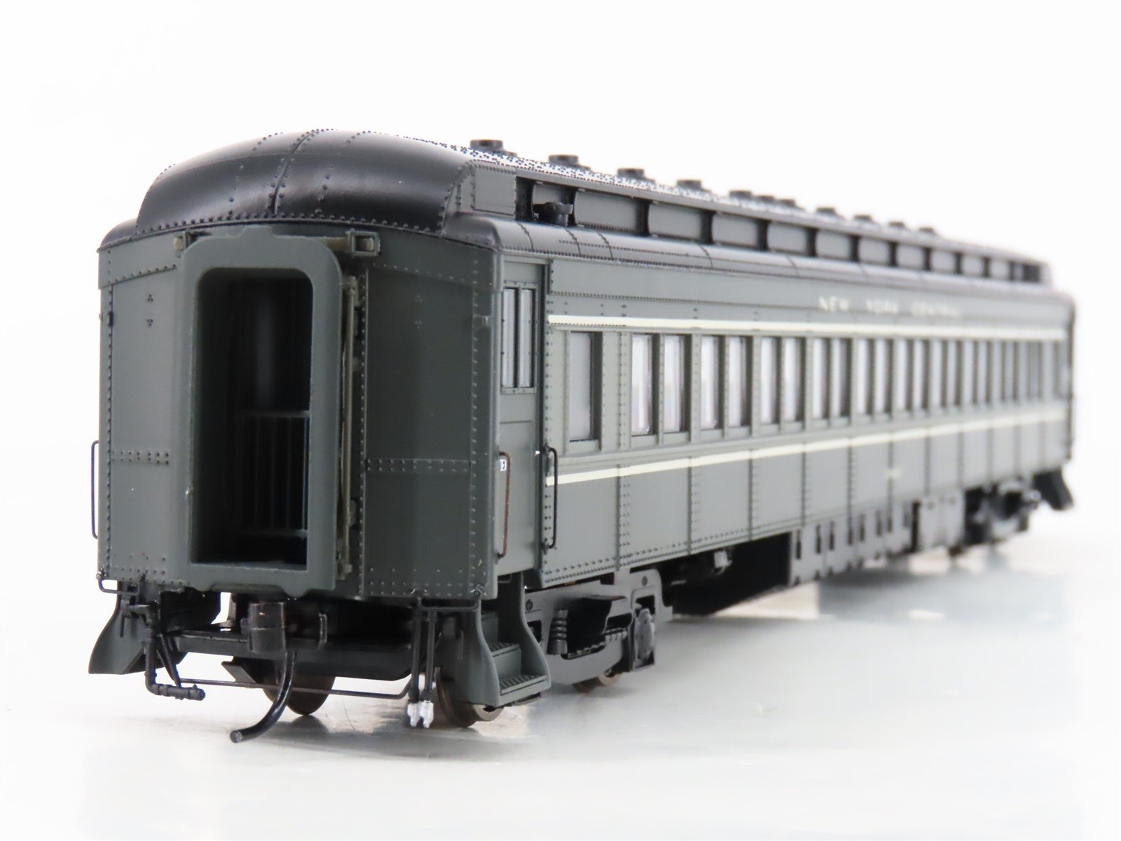 HO Broadway Limited BLI 6440 NYC New York Central 80' Coach Passenger 2-Pack