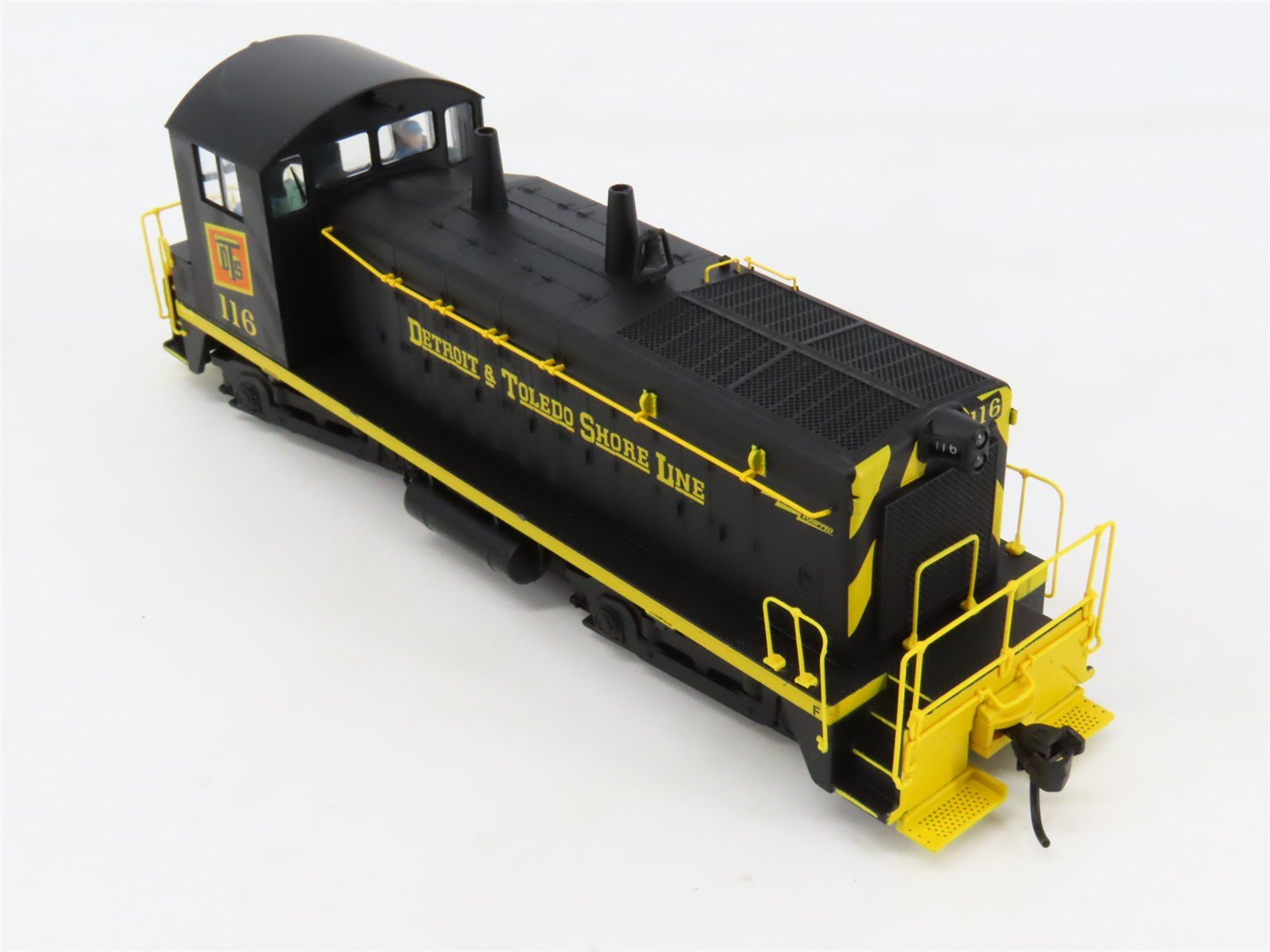 HO Scale Walthers Mainline 910-10655 DTS Railway SW7 Diesel Locomotive #116