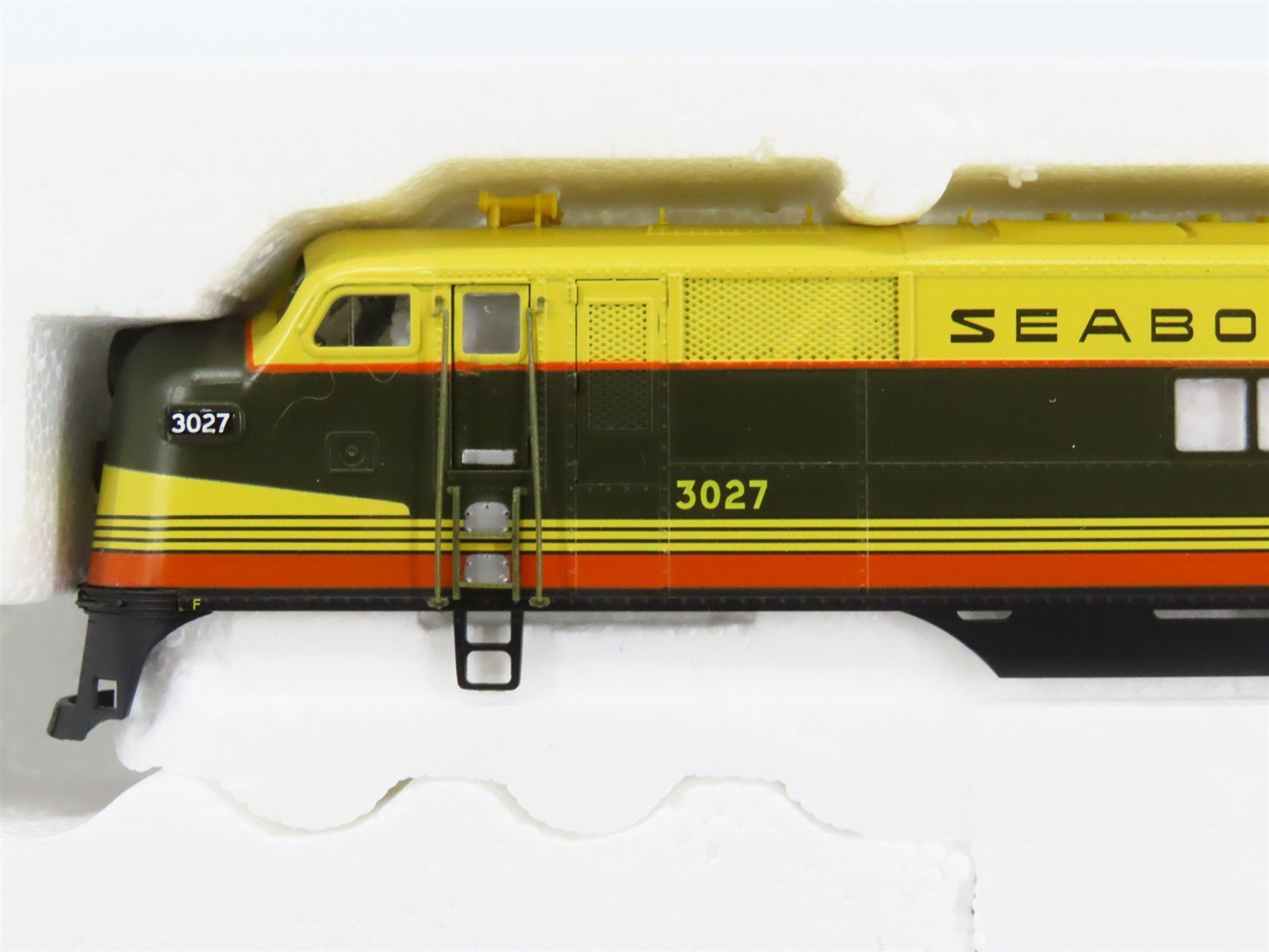 HO Scale Proto 2000 21085 SAL Seaboard E7A Diesel Locomotive #3027