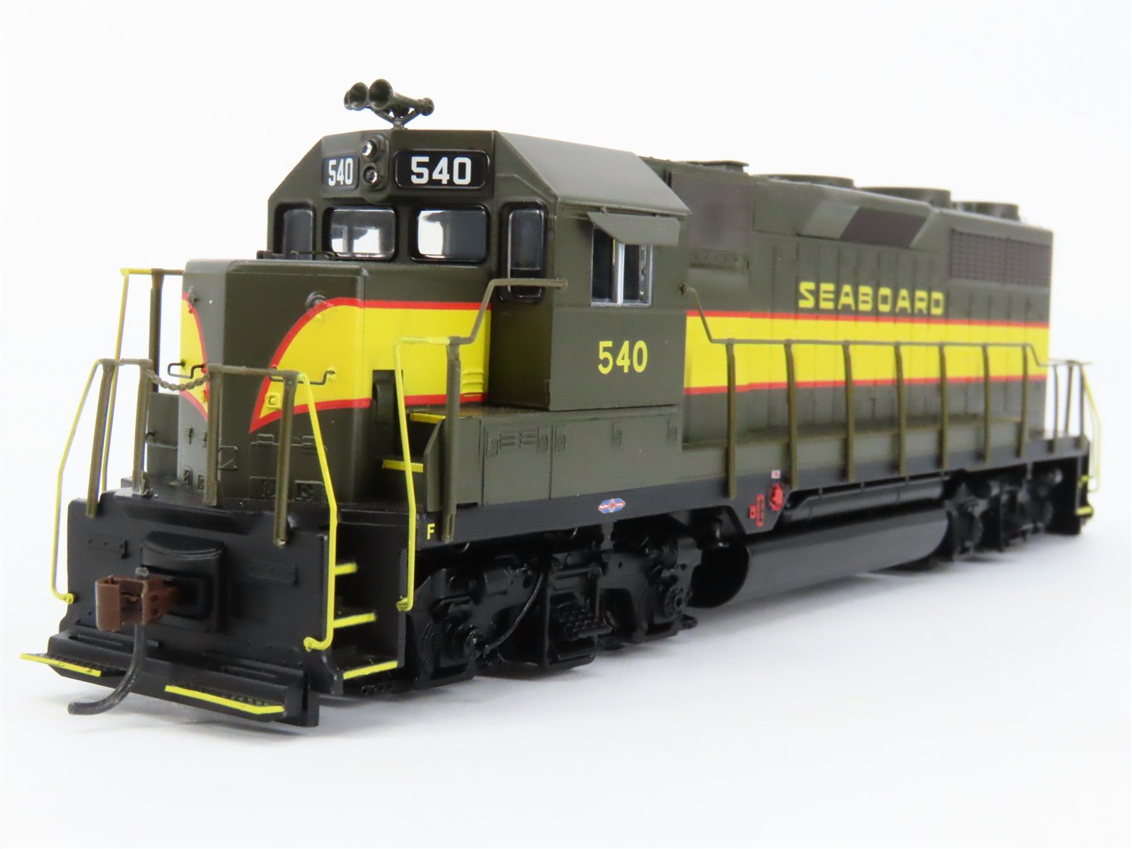 HO Scale Athearn 96065 SAL Seaboard Air Line EMD GP35 Diesel #540 - DCC Ready