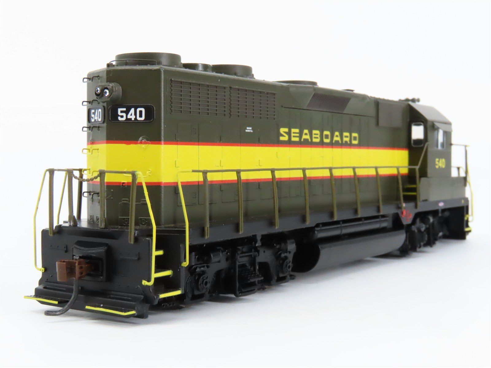 HO Scale Athearn 96065 SAL Seaboard Air Line EMD GP35 Diesel #540 - DCC Ready