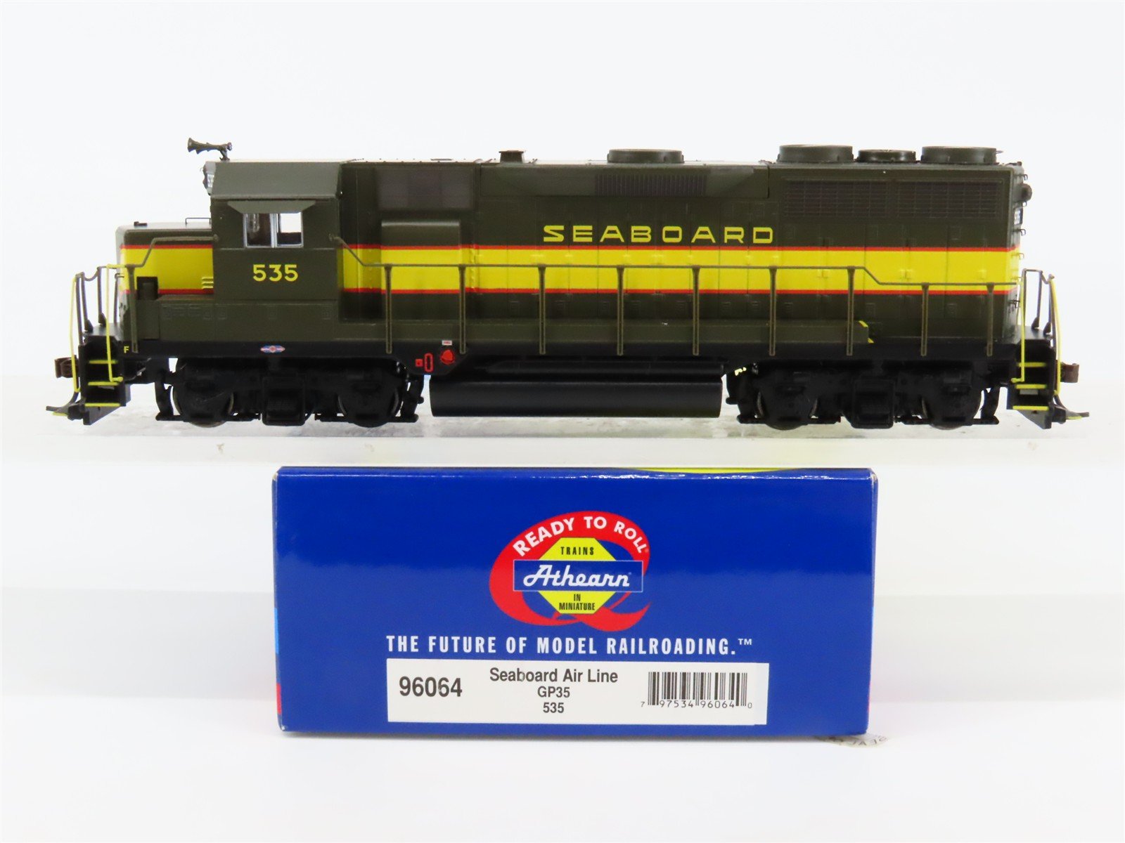 HO Scale Athearn 96064 SAL Seaboard Air Line EMD GP35 Diesel #535 - DCC Ready