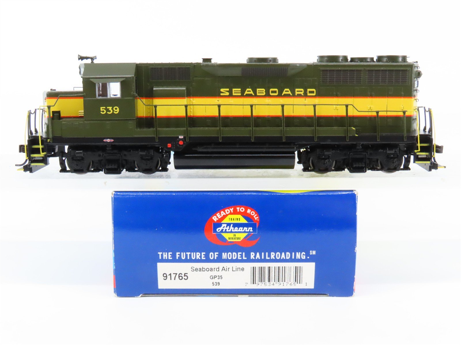 HO Scale Athearn 91765 SAL Seaboard Air Line EMD GP35 Diesel #539 - DCC Ready