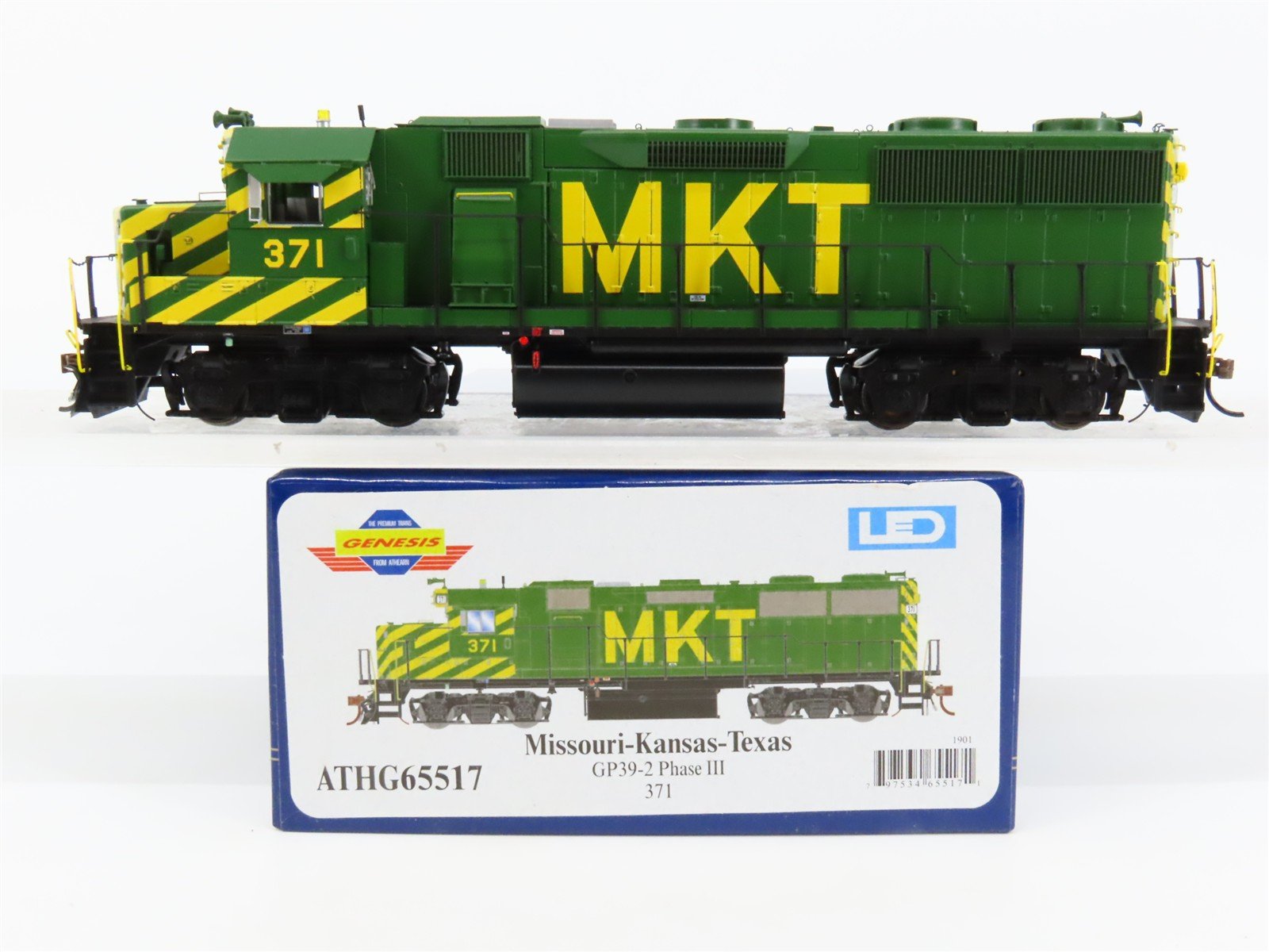 HO Athearn Genesis ATHG65517 MKT EMD GP39-2 Ph. III Diesel #371 - DCC Ready