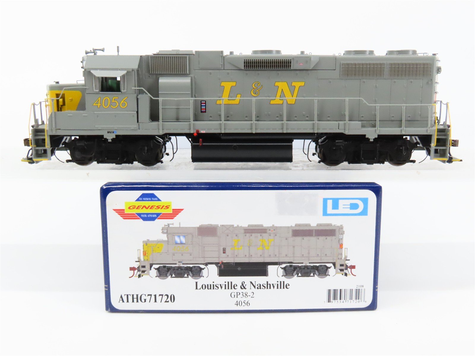 HO Scale Athearn Genesis ATHG71720 L&N EMD GP38-2 Diesel #4056 - DCC Ready