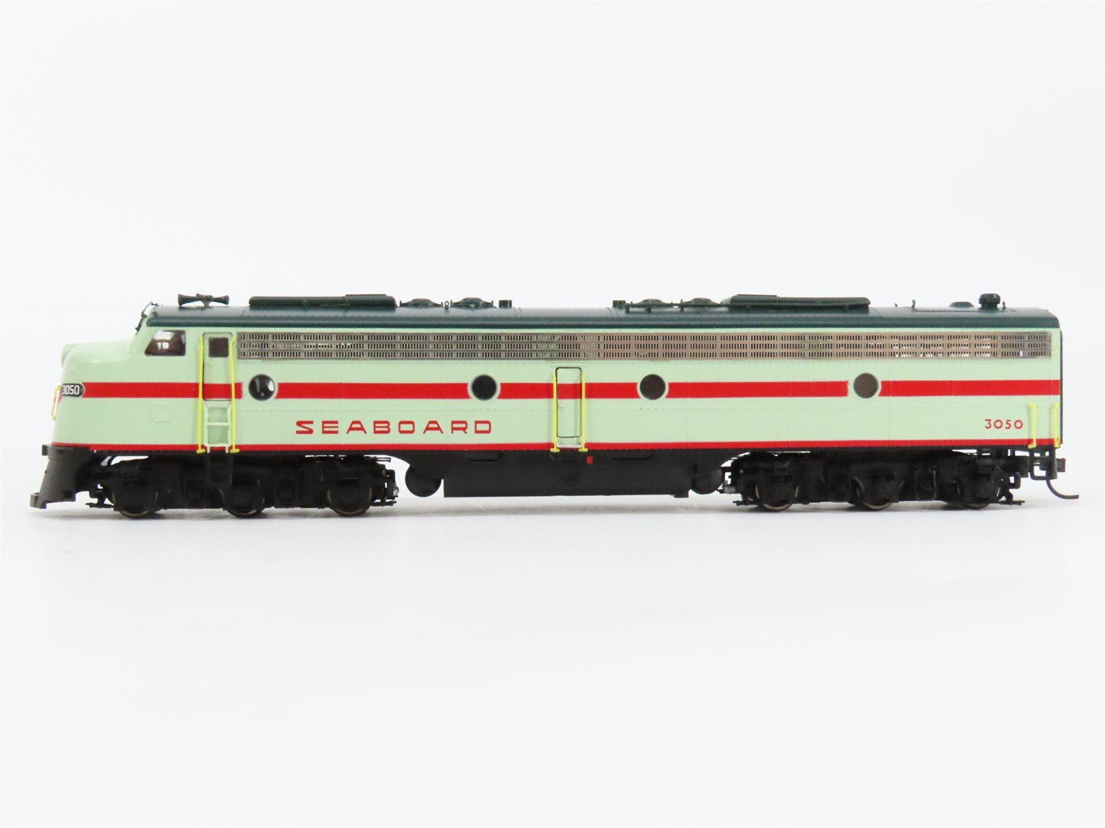 HO Scale Proto 2000 SAL Seaboard Air Line EMD E8/9A Diesel Locomotive #3050