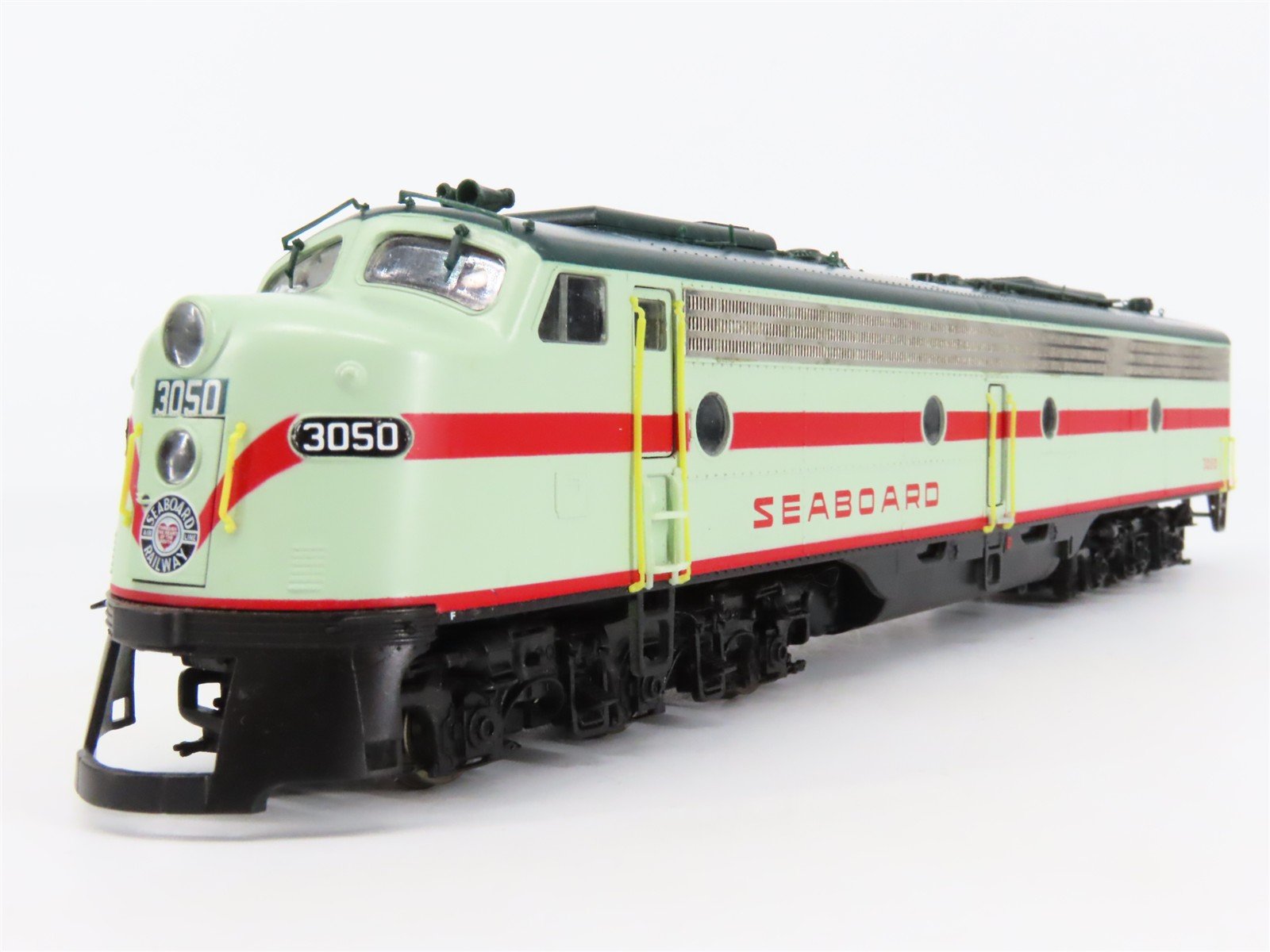 HO Scale Proto 2000 SAL Seaboard Air Line EMD E8/9A Diesel Locomotive #3050
