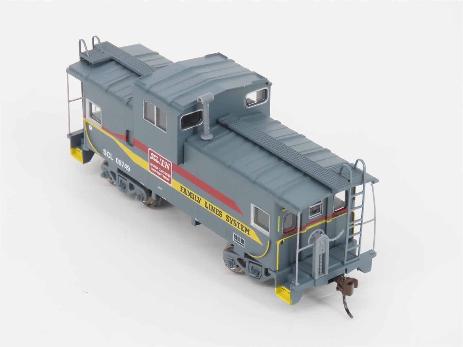 HO Scale Athearn 75185 SCL/L&N Family Lines Wide Vision Caboose #05749