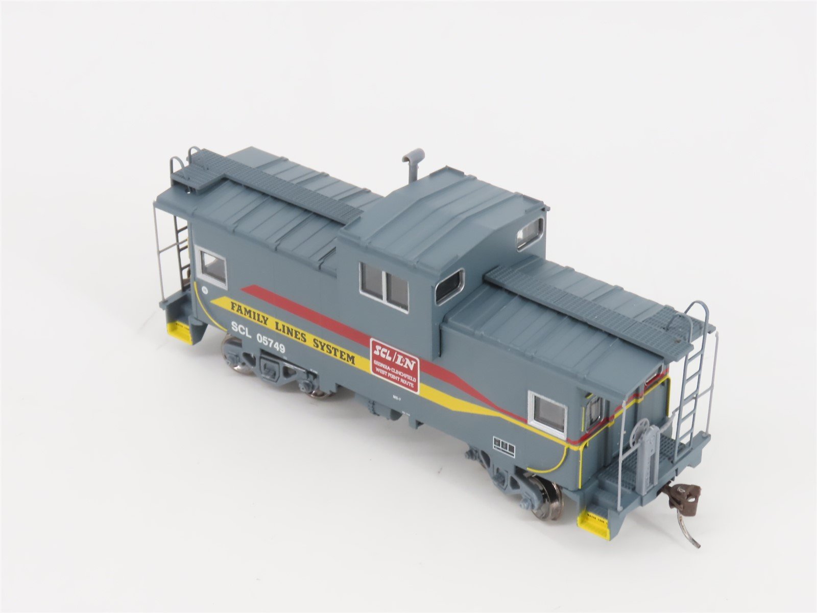 HO Scale Athearn 75185 SCL/L&N Family Lines Wide Vision Caboose #05749