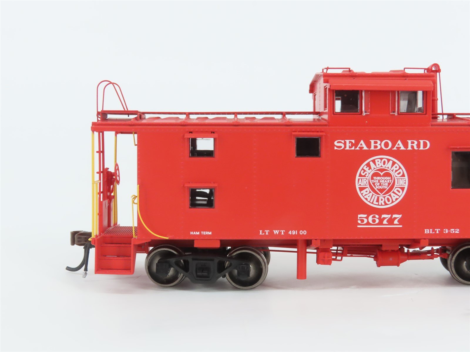 HO Scale Athearn Genesis ATHG78509 SAL Seaboard Air Line Caboose #5677 - Lighted
