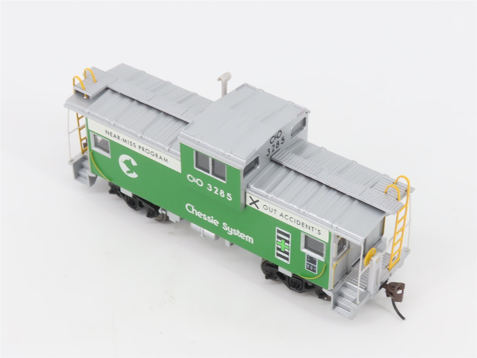 HO Scale Athearn 75187 C&O Chessie System Wide Vision Caboose #3285