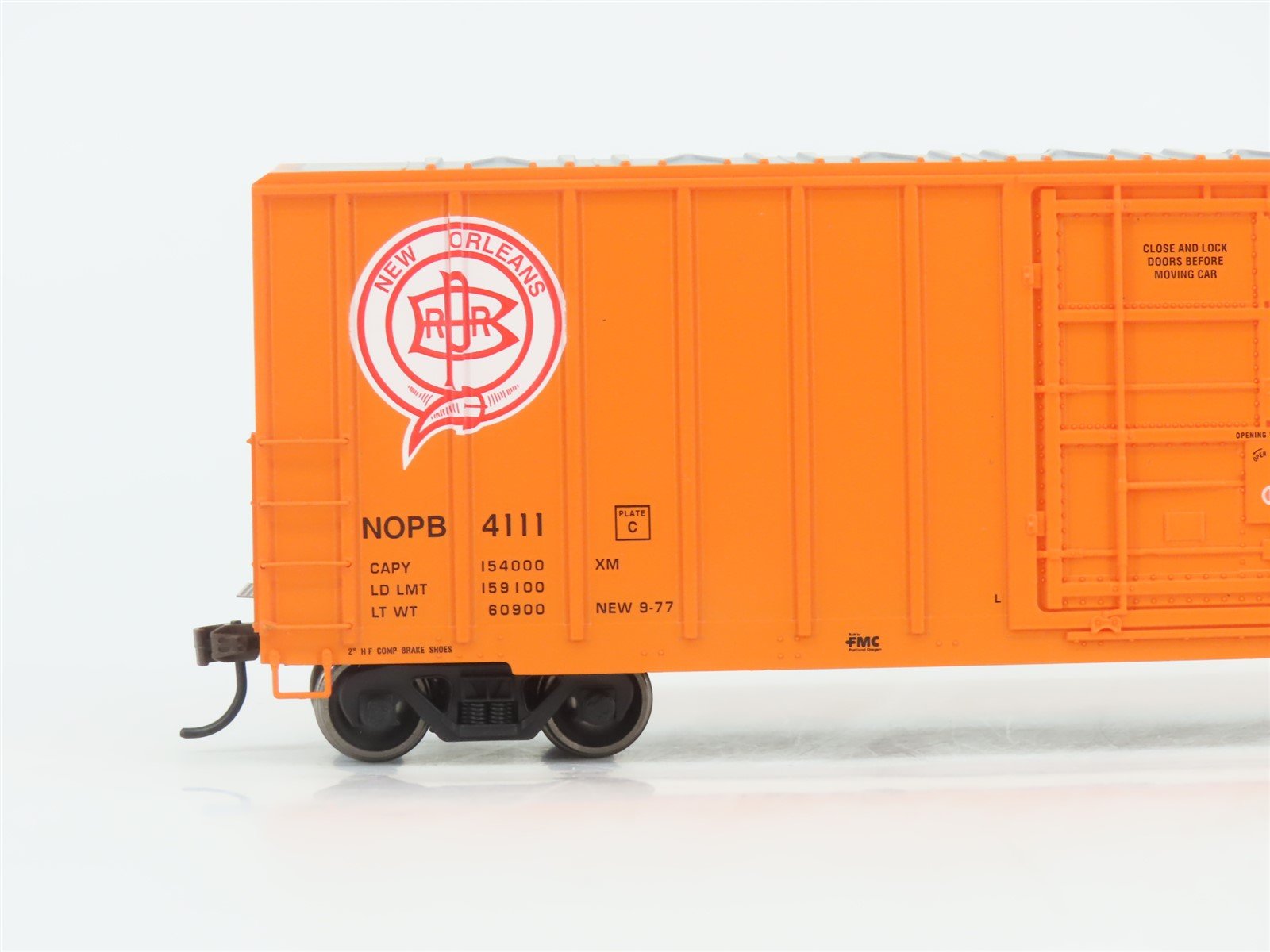 HO Athearn ATH18682 NOPB New Orleans Public Belt 50' Plug Door Box Car #4111