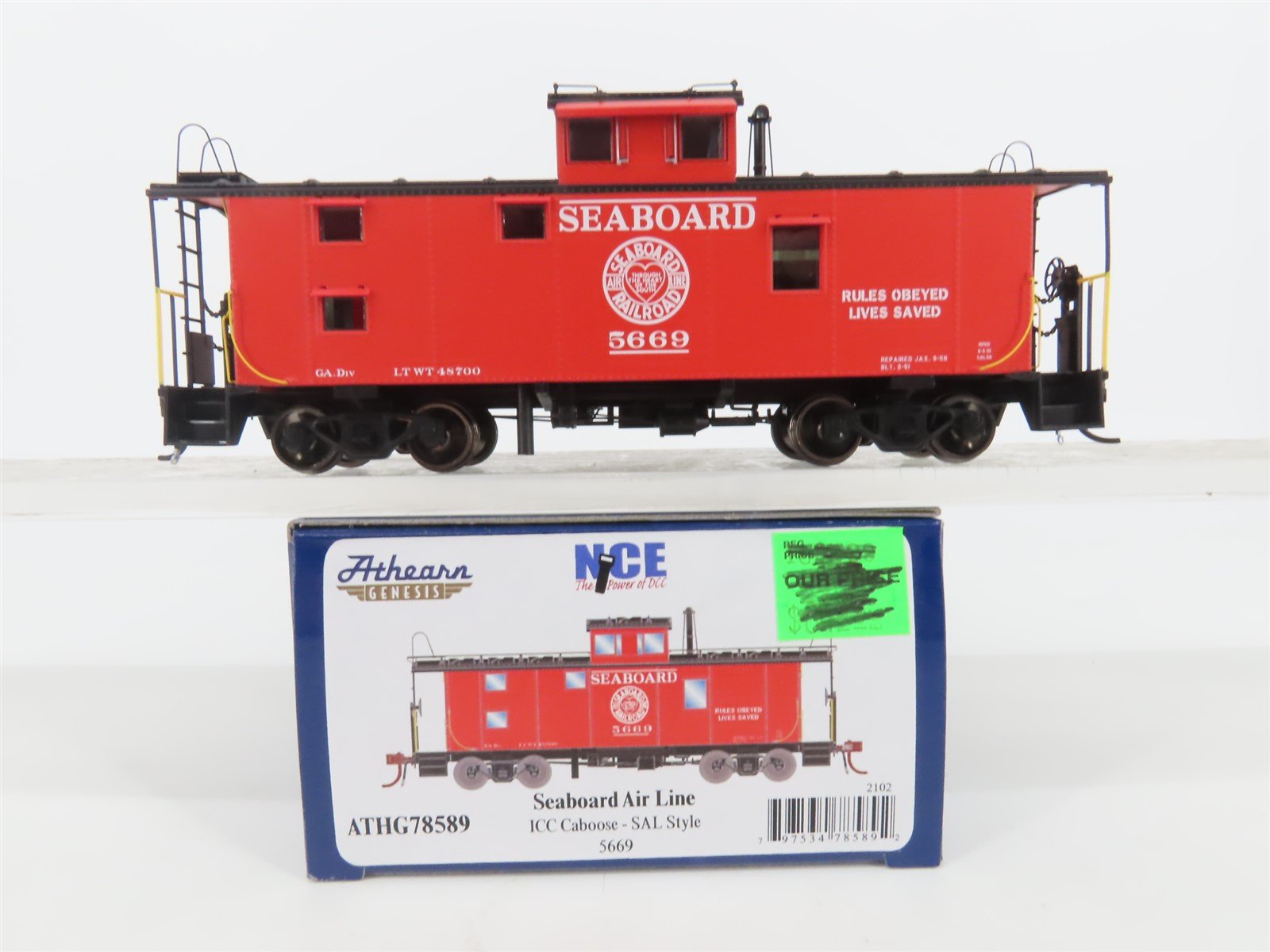 HO Scale Athearn Genesis ATHG78589 SAL Seaboard Air Line Caboose #5669 - Lighted