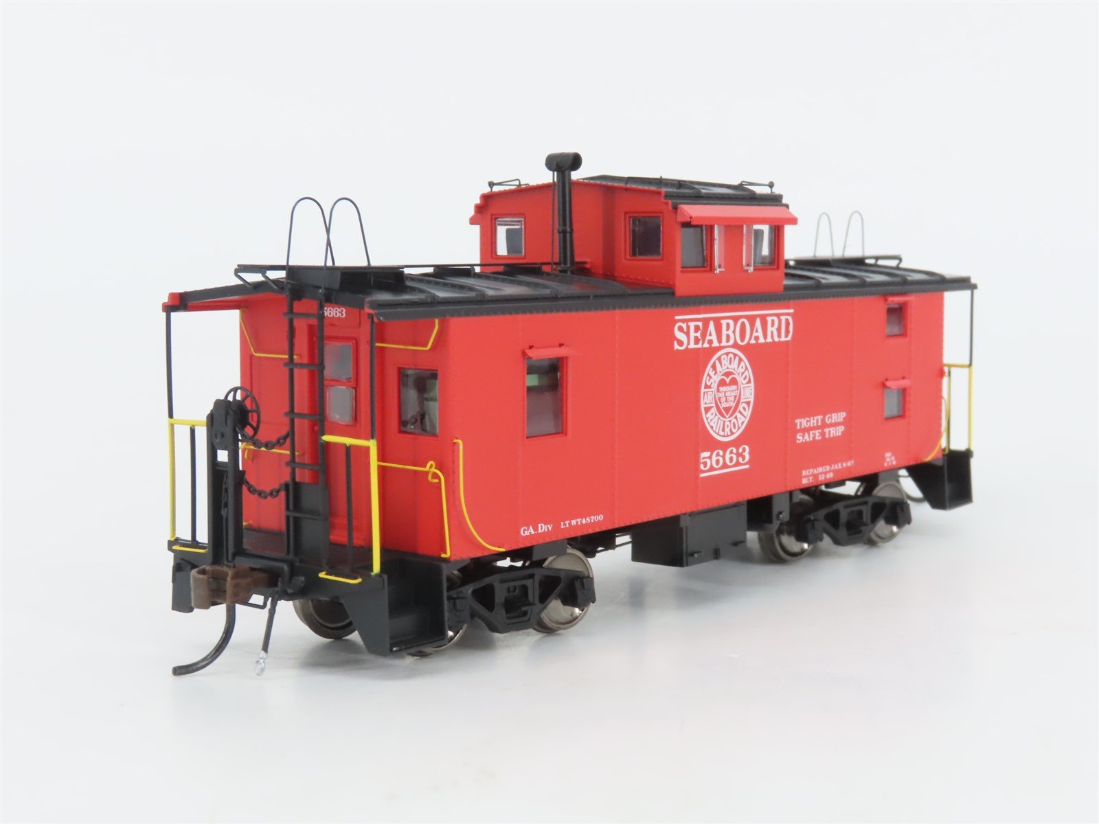HO Scale Athearn ATHG78591 SAL Seaboard Air Line Cupola Caboose #5663 - Lighted