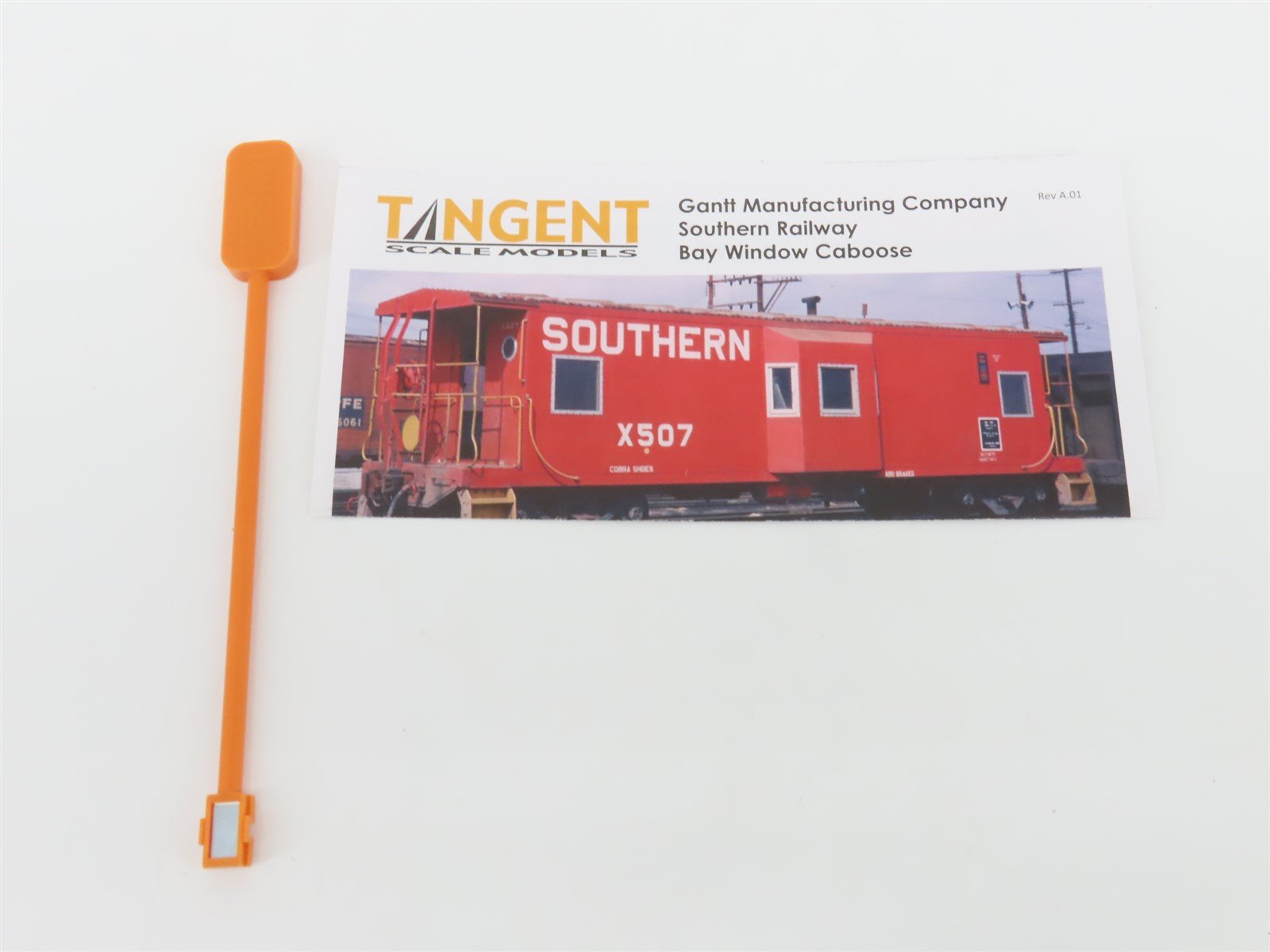 HO Scale Tangent 60610-06 SOU Southern Railway Bay Window Caboose #X510 w/Lights
