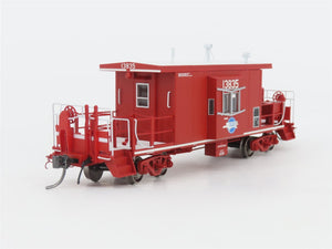 HO Bluford Shops 31010 MP Missouri Pacific Short Body Bay Window Caboose #13835