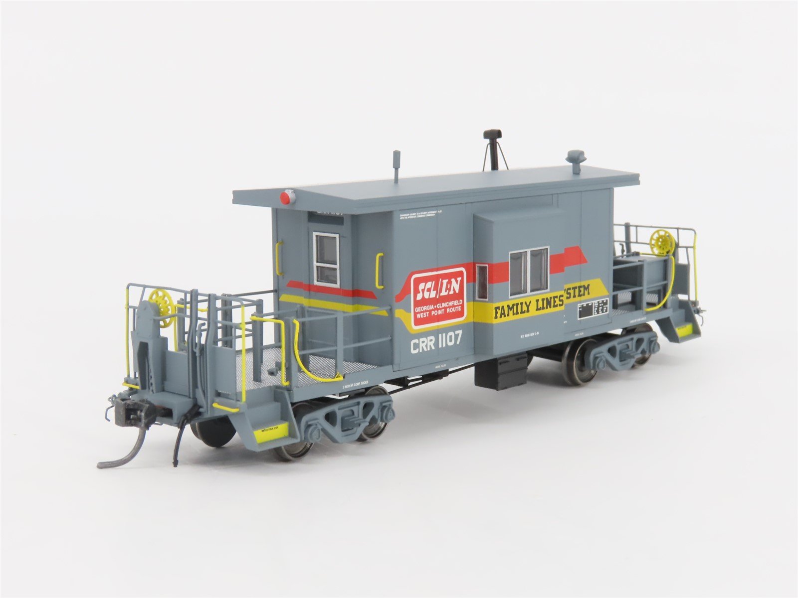 HO Scale Bluford Shops 31040 SCL/L&N CRR Family Lines Short Body Caboose #1107