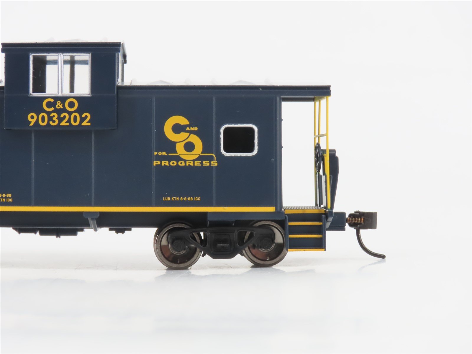 HO Walthers Mainline 910-8710 C&O 