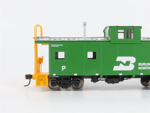 HO Scale Walthers Mainline 910-8764 BN Int'l Wide Vision Caboose #10171