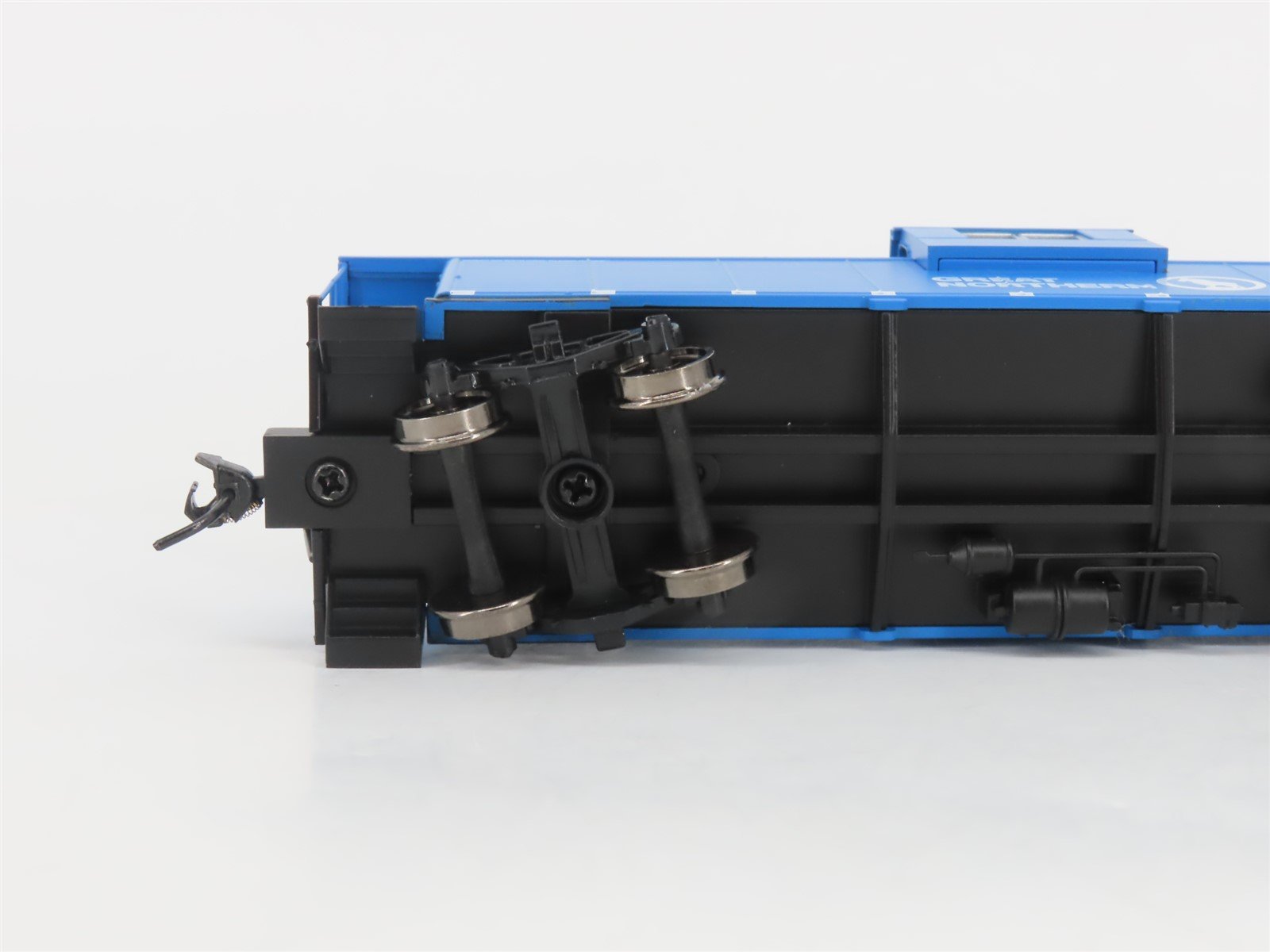 HO Walthers Mainline 910-8716 GN Big Sky Blue Int'l Extended Wide Vision Caboose
